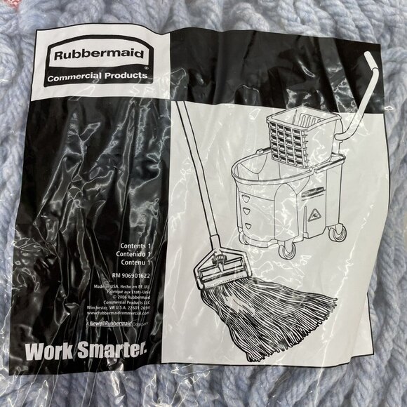 Rubbermaid Commercial Web Foot AntiMicrobial Shrinkless Mop Head Blue Large - Picture 2 of 3